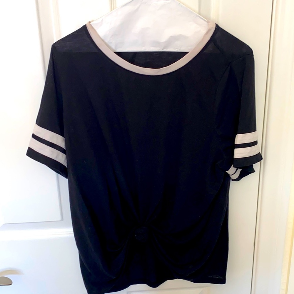 Black forever 21 top :)